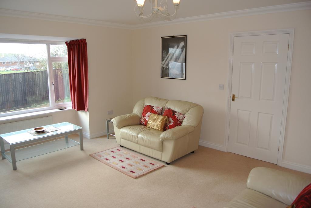 Bramley Cottage Sandown Exterior photo