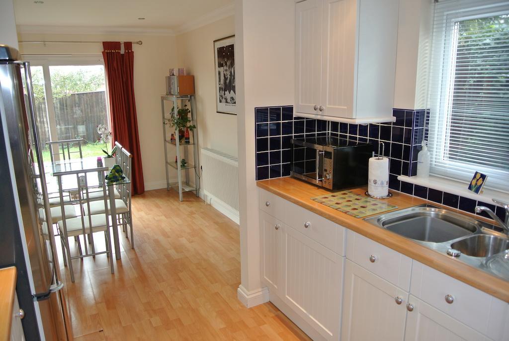 Bramley Cottage Sandown Exterior photo